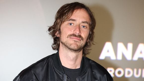 Julien Royal : Financièrement et professionnellement, le fils de François Hollande et Ségolène Royal a fait sans la notoriété de ses parents