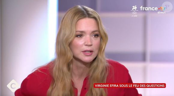 Virginie Efira sur le plateau de C à vous ce mercredi 29 octobre 2025. (Capture d'écran)