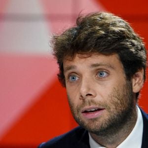 Son neveu, Benjamin Duhamel, n'a pas manqué de lui rendre hommage, en déclarant notamment : "Je me souhaite à moi aussi, d'avoir autant d'énergie, d'acuité et d'envie dans quelques dizaines d'années".

La secrétaire d'État à la Ville, Sabrina Agresti-Roubache, est interviewée par Benjamin Duhamel sur RMC/BFMTV à Paris, France, le 25 août 2023. Photo par Alain Apaydin/ABACAPRESS.COM