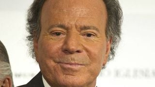 Julio Iglesias prend la parole et répond aux témoignages qui le visent : "J'ai encore la force de ..."