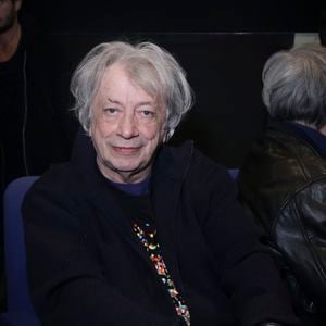 "France Dimanche" a récemment assuré qu’Hervé Vilard devait vendre sa maison parisienne à cause de problèmes financiers

Hervé Vilard au concert d’Enrico Macias pour sa tournée La Fête Continue ! dans la salle de spectacle Le Dôme de Paris - Palais des Sports à Paris, France, le 15 mars 2025. © Jack Tribeca/Bestimage