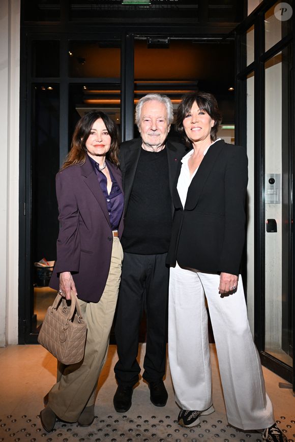 Évelyne Bouix, Pierre Arditi, Mathilde Seigner - Arrivées à l'enregistrement de l'émission "Serge Lama le dernier rappel!" au théâtre Marigny à Paris le 29 avril 2025.

© Yehiel Chekroune / Bestimage
