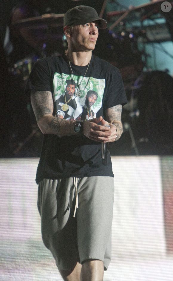 Eminem se produit au festival de musique de Squamish Valley 2014 (SVMF) à Squamish, en Colombie-Britannique, à environ une heure de route au nord de Vancouver, au Canada, le 10 août 2014. Photo par Heinz Ruckemann/UPI/ABACAPRESS.COM