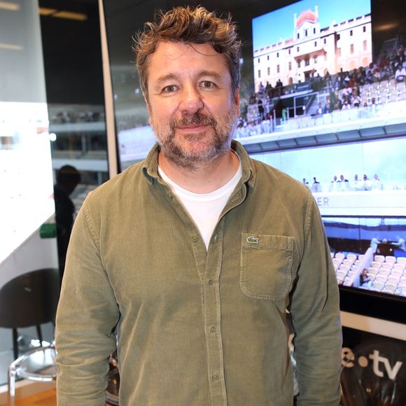 Exclusif - Bruno Guillon au déjeuner dans la loge de France Télévision lors des internationaux de France de Tennis de Roland Garros 2025 (Jour 9), à Paris, France, le 2 Juin 2025. © Bertrand Rindoff/Bestimage