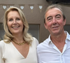 "L'amour est dans le pré" célèbre un nouveau mariage ! Mickaël et Nadia, dont l'idylle est née dans l'émission, se sont dit "oui". 

Nadia et Mickaël au mariage de Stéphane et Nejla (L'amour est dans le pré)