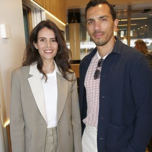 "Mémoire de sang", c'est le film qui vous attend ce jeudi  sur "France 3", à partir de 21h05.

Exclusif - Louise Monot et son mari Samir Boitard - Soirée des comédiens de séries de France Télévision lors des Internationaux de France de Tennis de Roland Garros à Paris. 
© Bertrand Rindoff Petroff / Bestimage