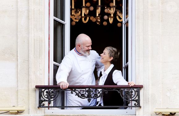 Exclusif - Le célèbre chef étoilé Philippe Etchebest et sa femme Dominique ouvrent un nouveau restaurant "La maison Nouvelle" dans le quartier très branché des Chartrons à Bordeaux, France, le 21 janvier 2022. © Fabien Cottereau/Bestimage
