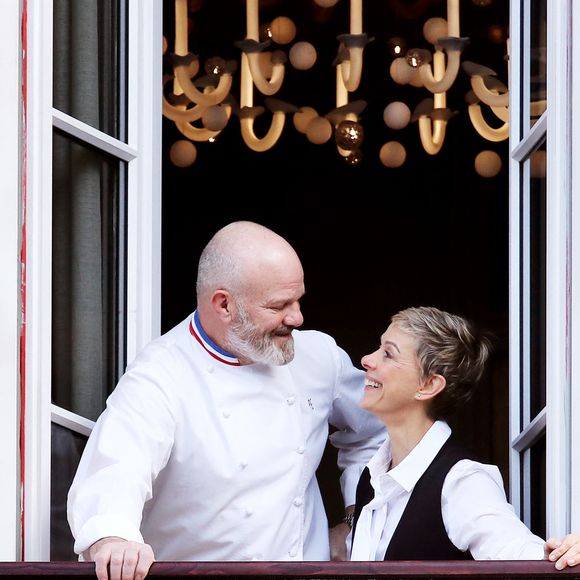 Exclusif - Le célèbre chef étoilé Philippe Etchebest et sa femme Dominique ouvrent un nouveau restaurant "La maison Nouvelle" dans le quartier très branché des Chartrons à Bordeaux, France, le 21 janvier 2022. © Fabien Cottereau/Bestimage