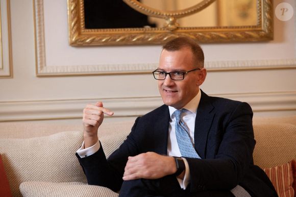 Photo datée du 27 avril 2023 de Daniel Kretinsky lors d'une interview à l'hôtel Meurice à Paris, France. Photo par Khanh Renaud via Le Point/ABACAPRESS.COM