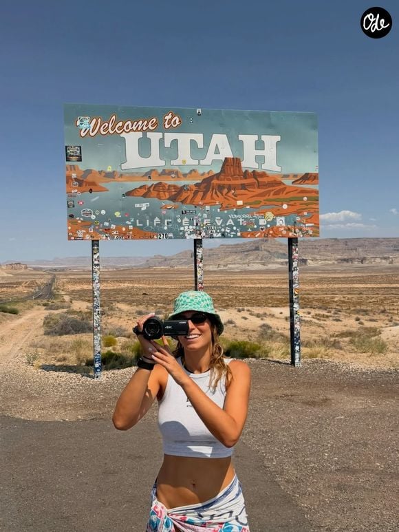 Paul Mirabel apparaît lui aussi dans plusieurs souvenirs de ce voyage, après avoir publié la veille son propre album de vacances.

Extrait du compte Instagram de Laury Thilleman.

© Instagram / Laury Thilleman