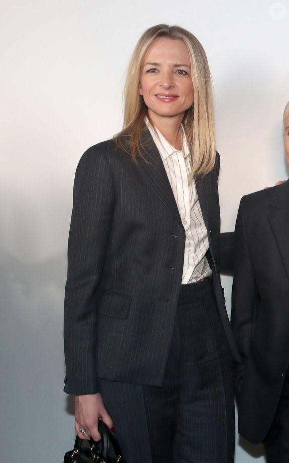 Delphine Arnault (Directrice générale de Dior) pose backstage à la suite du Défilé - Greeting du défilé Christian Dior prêt-à-porter automne-hiver 2023/2024 lors de la Fashion Week de Paris (PFW), à Paris, France, le 28 février 2023. © Bertrand Rindoff/Bestimage