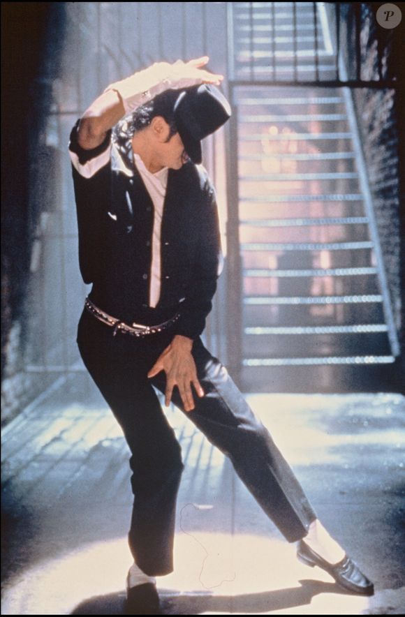 Issues de la collection privée du Norvégien Richard Fossaas, pas moins de 50 pièces mythiques ayant appartenu à l'interprète de "Thriller" seront ainsi dispersées.

Archive - Michael Jackson

© Bestimage
