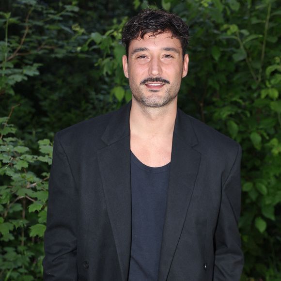 Jérémy Frérot assiste au cocktail Lenotre d'Adriana Karembeu organisé au Pre Catelan à Paris le 29 avril 2025 à Paris, France. Photo par Jerome Domine/ABACAPRESS.COM.