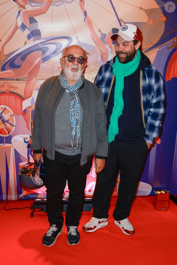 Gérard Jugnot et son fils Arthur Jugnot assistent à la soirée d'ouverture de Tempo, la nouvelle production du Cirque d'Hiver Bouglione, Paris, France le 18 octobre 2025. Photo par David Boyer/ABACAPRESS.COM