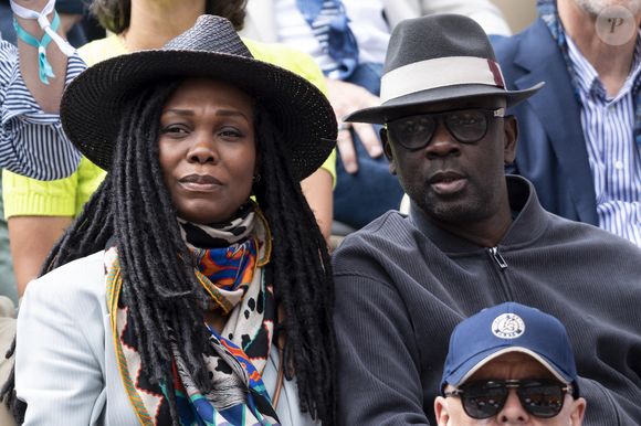 Lilian Thuram et Kareen Guiock ont été aperçus sur le court Philippe-Chatrier pour la finale entre Carlos Alcaraz et Jannik Sinner

Lilian Thuram, sa femme Kareen Guiock-Thuram en tribunes lors de la finale messieurs des Internationaux de France de Tennis de Roland Garros 2025 (jour 15), à Paris, France, le 8 juin 2025. © Cyril Moreau/Bestimage