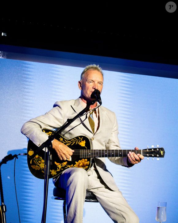 Sting et sa société Magnetic Publishing Limited sont donc assignés devant la Haute Cour de Londres.

Monte-Carlo, MONACO. Des invités prestigieux ont embarqué à bord du Luminara pour une croisière exclusive, prenant la mer avec style à bord d'un yacht de luxe. Ce dîner prestigieux a offert des moments glamour, une vue imprenable sur l'océan et des divertissements haut de gamme avant le départ du navire. Backgrid USA / Bestimage
 
Photo : Sting