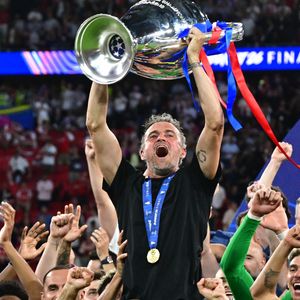 Luis Enrique - Le PSG remporte la Ligue Des Champions 2026, pour la seconde fois d'affilée face à Arsenal au stade Ferenc-Puskas à Budapest le 30 mai 2026. © Christian Liewig/Bestimage