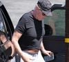 Ses proches, inquiets, ont confié que David Hasselhoff payait le prix de “décennies à s’auto-médicamenter” avec de l'alcool et “d’autres substances”. 
David Hasselhoff a été vu en train de se rendre à une réunion à Los Angeles Backgrid USA / Bestimage







David a également fait savoir ce que sa femme Haley Roberts est dans son contact téléphonique : "Wife For Life" (Femme pour la vie).



Photo d'archives : David Hasselhoff