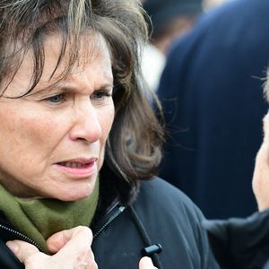 Anne Sinclair - Obsèques de J-F.Kahn dans la salle polyvalente de Mussy-sur-Seine.
© Romain Doucelin / Bestimage