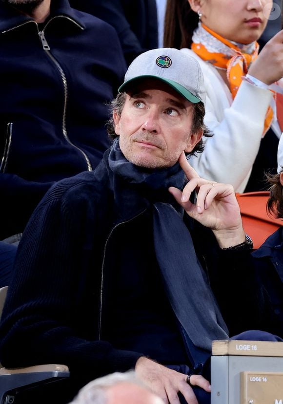 Antoine Arnault dans les tribunes lors des Internationaux de France de Tennis de Roland Garros 2025. Paris, le 26 mai 2025. © Jacovides-Moreau/Bestimage