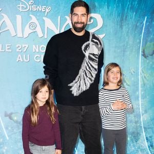 En effet, il a choisi de résider à Rueil-Malmaison dans les Huats-de-Seine pour le bien-être de ses deux enfants.

Nikola Karabatic et ses enfants assistent à la première de "Vaiana 2" au cinéma Grand Rex à Paris, France, le 23 novembre 2024. 

Photo par Aurore Marechal/ABACAPRESS.COM