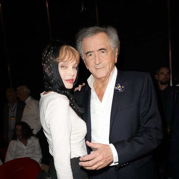 Bernard-Henri Lévy et sa femme Arielle Dombasle - Avant-Première du documentaire "Notre Guerre" au cinéma le Balzac à Paris le 24 juin 2025.  

© Coadic Guirec/Bestimage