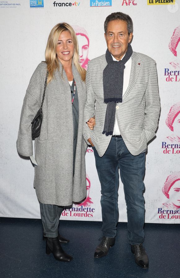 Georges Fenech avec sa compagne Marie - Générale du spectacle musical "Bernadette de Lourdes" au Dôme de Paris à Paris le 21 septembre 2023.© Coadic Guirec/Bestimage