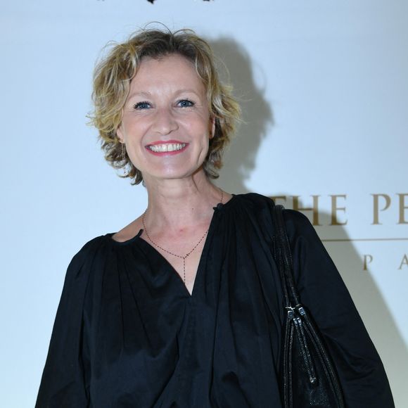 Alexandra Lamy a aussi partagé sa peine :  "Je n’ai pas les mots, que de la tristesse… De tout cœur avec sa famille, ses proches".

Alexandra Lamy - Soirée du 10ème anniversaire de l'hôtel Peninsula à Paris le 28 novembre 2024. © Rachid Bellak/Bestimage