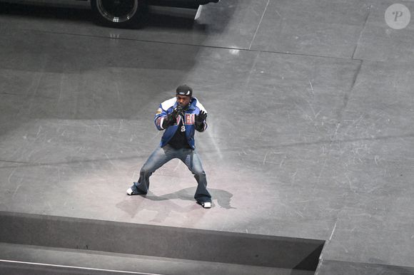 9 février 2025, Nouvelle-Orléans, LA ; Kendrick Lamar se produit pendant le spectacle de la mi-temps du Super Bowl LIX entre les Philadelphia Eagles et les Kansas City Chiefs au Caesars Superdome.  Eric Canha/CSM (Crédit photo :  Eric Canha/CSM via ZUMA Press Wire)