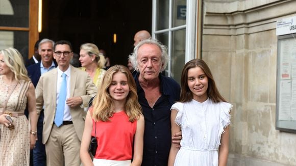 Didier Barbelivien : Ses rituels de fin de semaine dans sa grande maison des Yvelines avec ses jumelles de 13 ans