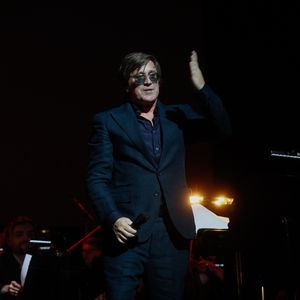 Thomas Dutronc - Spectacle symphonique "Aznavour Célébration - l'hommage officiel" en clôture du centenaire de la naissance de C. Aznavour au palais des Congrès à Paris le 23 novembre 2024. © Christophe Clovis / Bestimage