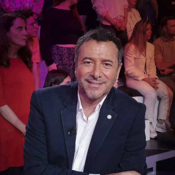 Animateur, acteur et chroniqueur, Bernard Montiel n’en est pas à son premier tournant professionnel...

Exclusif - Bernard Montiel, sur le plateau de l’émission « TPMP » présentée par C.Hanouna et diffusée en direct sur Youtube et sur toutes les box (SFR, FREE, Bouygues, MyCanal etc), Paris, France, le 19 mars 2025. © Jack Tribeca / Bestimage