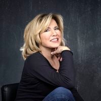 EXCLU Natacha Amal logée dans un "tout petit appartement à Paris" pour Mask Singer : "personne ne savait où j’étais"