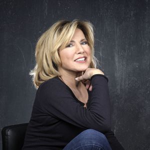 Dans "Mask Singer", la discrétion est assurément le mot d'ordre. 

Portrait de Natacha Amal lors de l'enregistrement de l'émission "Chez Jordan" à Paris. 
© Cédric Perrin / Bestimage