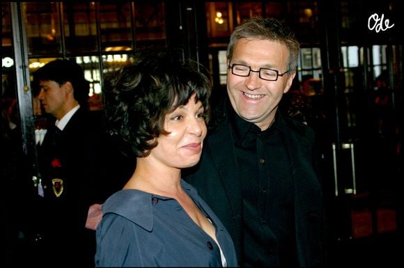 Archives - Laurent Ruquier et Isabelle Mergault à la cérémonie des Molières 2003 au théâtre Mogador - Guillaume Gaffiot/Bestimage