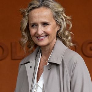 Caroline Roux au photocall du village lors des Internationaux de France de Tennis de Roland Garros 2026, à Paris, France, le 5 juin 2026. © Jacovides-Moreau/Bestimage