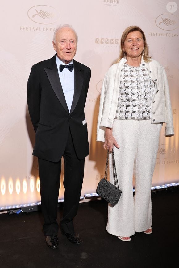 Jéröme Seydoux et sa femme Sophie Dessertaux - Photocall du dîner lors du 78ème Festival International du Film de Cannes le 13 mai 2025.

© Moreau / Borde / Jacovides / Bestimage