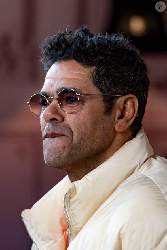 Le lieu propose une cuisine inspirée des cultures du monde arabe, du Maroc au Liban.

Jamel Debbouze en interview du " Marsupilami " lors du 29ème Festival International du Film de Comédie de l'Alpe d'Huez le 22 janvier 2026 à l'Alpe d'Huez, France. © Sandrine Thesillat/PsNewZ/Bestimage