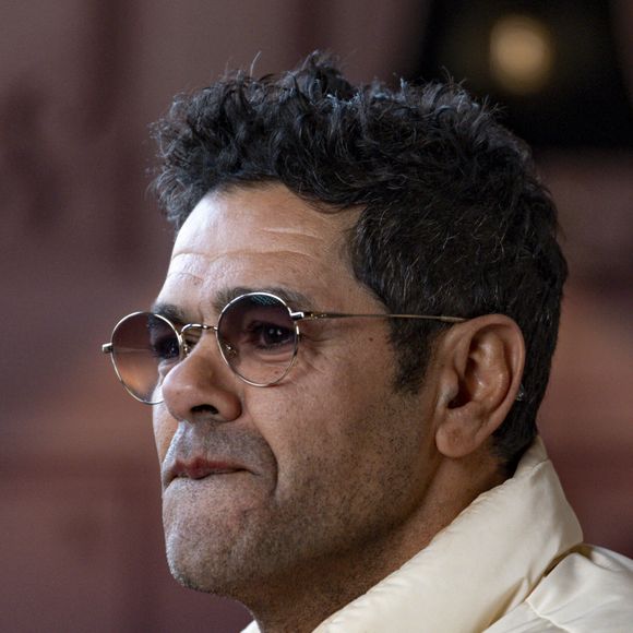 Le lieu propose une cuisine inspirée des cultures du monde arabe, du Maroc au Liban.

Jamel Debbouze en interview du " Marsupilami " lors du 29ème Festival International du Film de Comédie de l'Alpe d'Huez le 22 janvier 2026 à l'Alpe d'Huez, France. © Sandrine Thesillat/PsNewZ/Bestimage