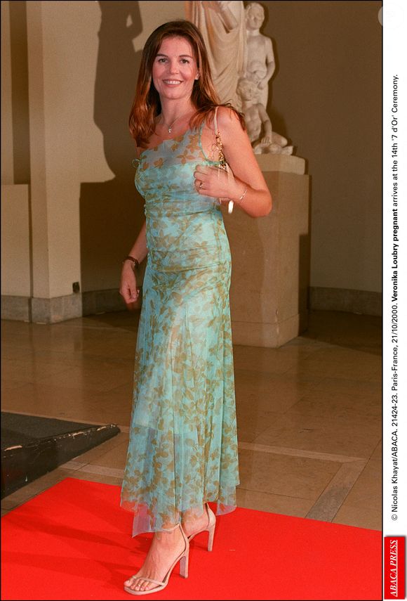 Véronika Loubry enceinte arrive à la 14ème cérémonie des 7 d'Or. Paris-France, 21/10/2000. Crédit Nicolas Khayat/Abaca