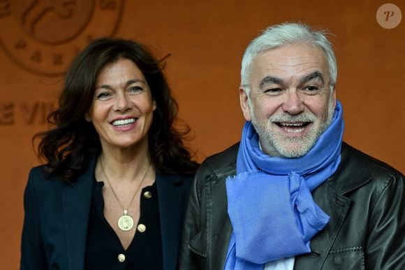 Le journaliste de CNews et sa compagne ont de nombreux points communs...

Catherine Bancarel et Pascal Praud posent au Village pendant les Internationaux de France à Roland Garros le 07 juin 2025 à Paris, France. Photo par ABACAPRESS.COM