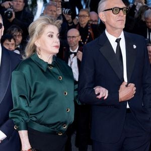 Catherine Deneuve et Vincent Cassel - Montée des marches du film " Histoires parallèles " lors du 79ème Festival International du Film de Cannes, le 14 mai 2026. 

© Olivier Borde / Bestimage