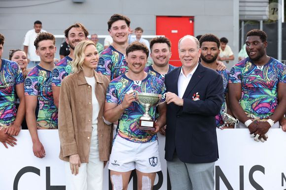 Au-delà de la compétition sportive, cet événement a été marqué par un moment de recueillement particulièrement émouvant en l'honneur de Christophe Dominici. 

La Princesse Charlène et le prince Albert, Beausoleil, 1er mai 2026. Photo par JC VINAJ/ABACAPRESS.COM