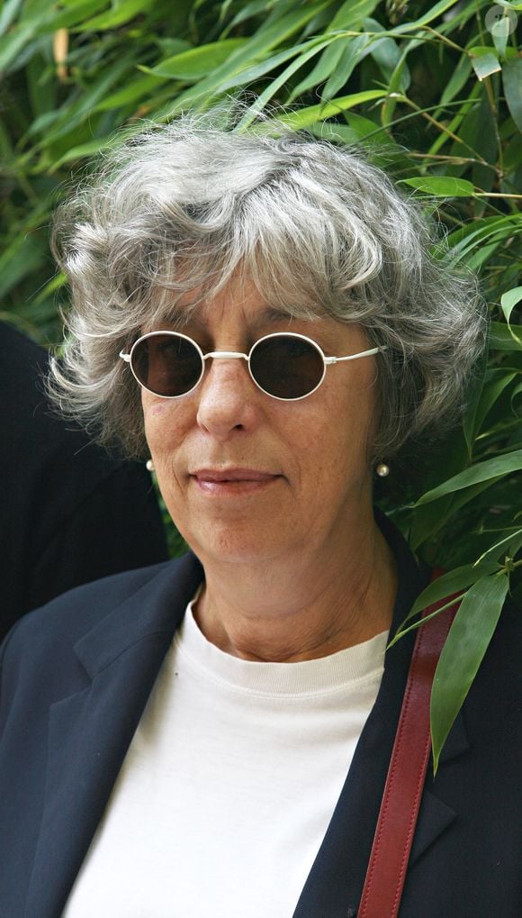L'actrice Anemone arrive au 'Village', l'espace VIP des Internationaux de France de Roland Garros à Paris, France, le 6 juin 2007. Photo by ABACAPRESS.COM