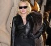Sur scène, leurs échanges et les prises de parole de la chanteuse ont rythmé la performance...

Madonna assiste  au défilé Saint Laurent Womenswear Spring/Summer 2026 dans le cadre de la Fashion Week de Paris le 29 septembre 2025 à Paris, France.  © Splash News/Abacapress.com