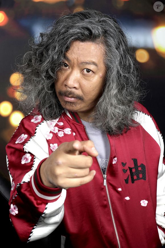 Exclusif - Portrait de Bun Hay Mean (Le Chinois Marrant) à Paris, le 18 avril 2025.
© Cédric Perrin/Bestimage