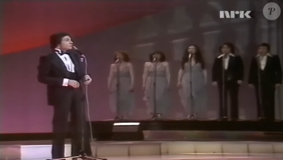 Il avait alors terminé 3e de l'Eurovision, un an après la brillante victoire de Marie Myriam, avec L'oiseau et l'enfant.

Eurovision 1978 – France – Joël Prévost – Il y aura toujours des violons