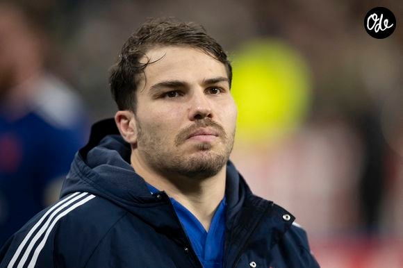 Attaché à ses racines, Antoine Dupont a, à coeur, de développer l'entreprise familiale.

Antoine Dupont lors du match international de rugby à XV du Tournoi des Six Nations opposant la France à l'Irlande au Stade de France à Saint-Denis, en banlieue parisienne, le 5 février 2026.

Photo d'Eliot Blondet/ABACAPRESS.COM