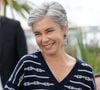 La figure de "28 Minutes" sur Arte a annoncé être devenue grand-mère pour la première fois.
Elisabeth Quin au photocall du film Haut les filles (cinéma de la plage) lors du 72ème Festival International du film de Cannes. Le 21 mai 2019
© Jacovides-Moreau / Bestimage