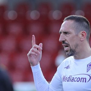 Dans celle-ci, l'ancien joueur du Bayern Munich révèle avoir failli être amputé d'une jambe

Franck Ribéry - Match de football en serie A Benevento contre Fiorentina (1-4) au stade Ciro Vigorito à Benevento le 13mars 2021.
© Inside / Panoramic / Bestimage